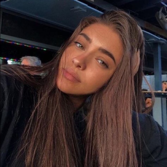 ✨taylor✨ - Picture 1 of 1